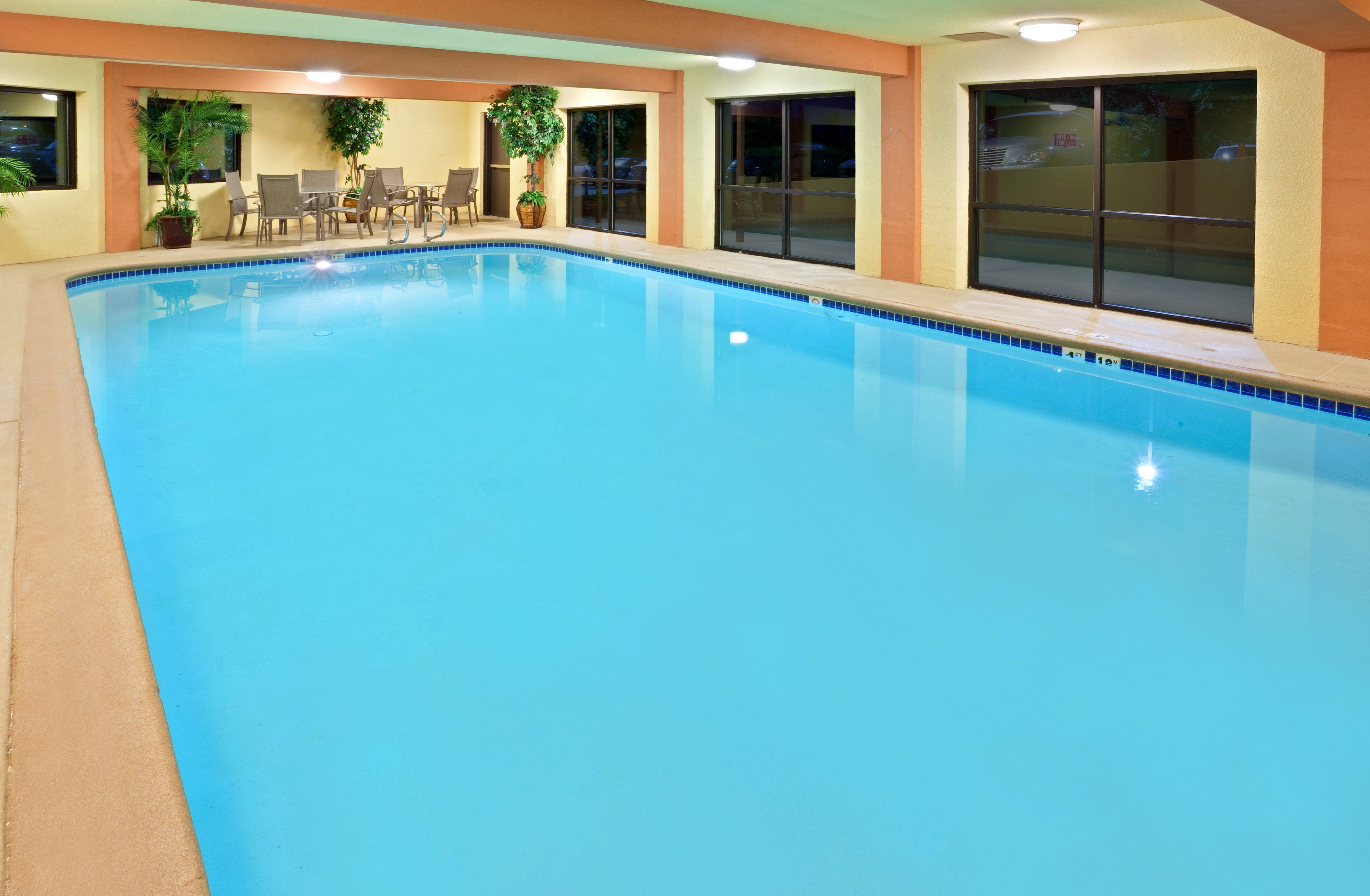 Holiday Inn Express Portland South - Lake Oswego By Ihg Exterior foto